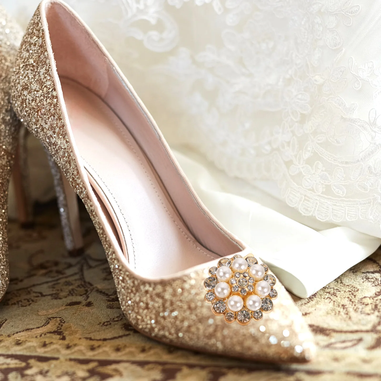 

Crystal Shoe Clips Pearl Embellished Bridal Wedding Shoes Clips Removable Shoe Buckle Charm Accessories Flower Shape Shoes Clip