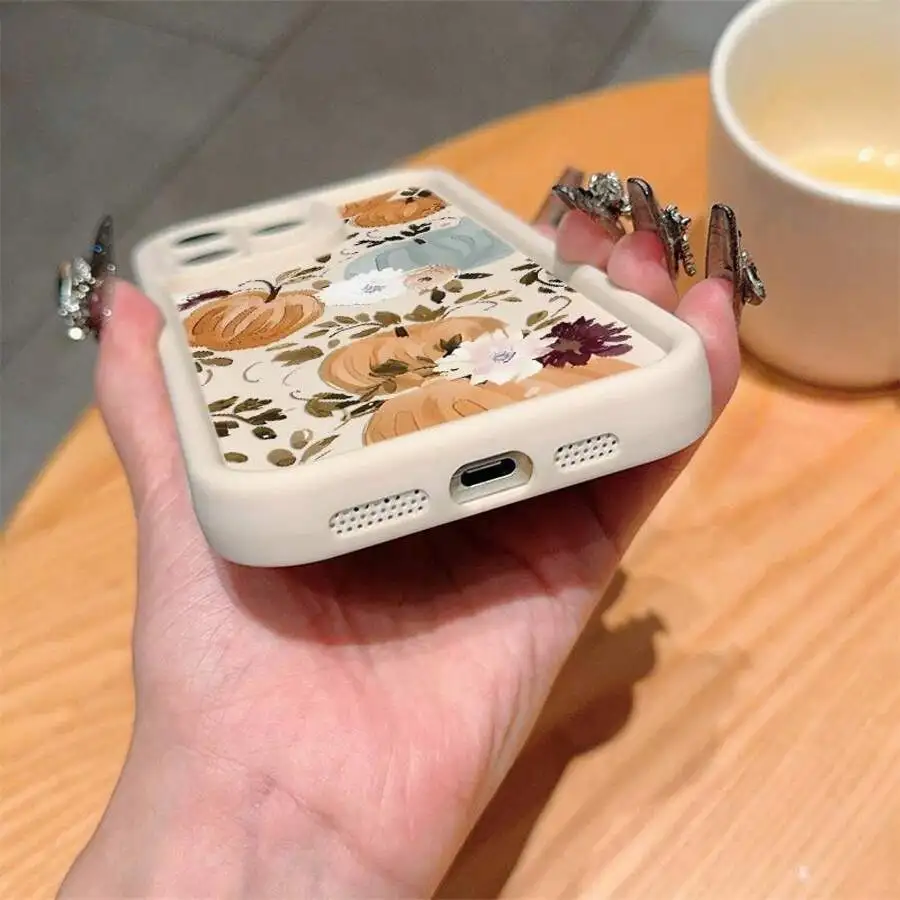 Рисунок 4 - Чехол для телефона с цветочным