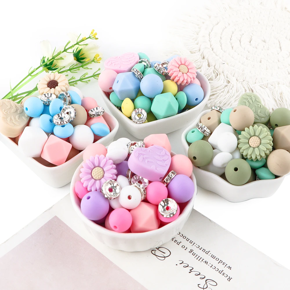 44 Pcs/Lot，  Flower Focus Beads And Silicone Beads Suitable For DIY Pen Bracelets, Keychains, Backpacks And Other Decorative