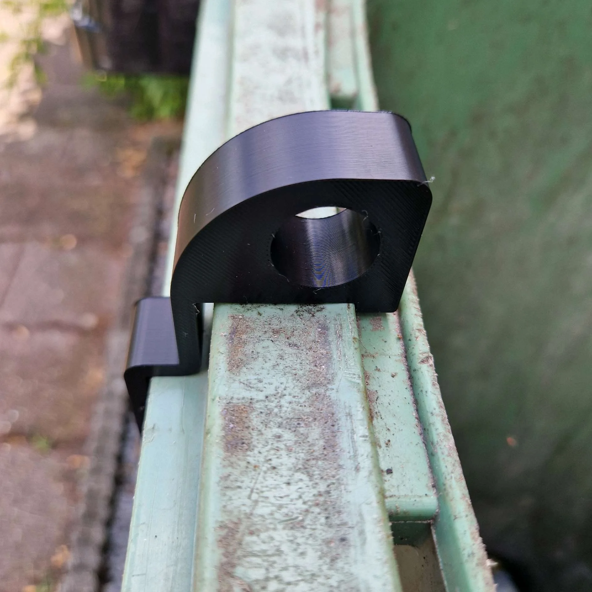 New-Style Trash Can Bracket, Ventilated Trash Can Spacing Auxiliary Device