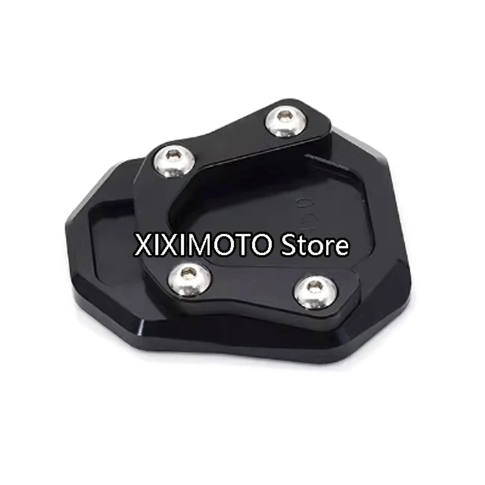 Per QJMOTOR QJ650 SVT650 Moto Cavalletto Cavalletto Laterale Pad di Estensione Piede Allargare Piastra di Supporto Laterale Ingranditore Piastra di Estensione
