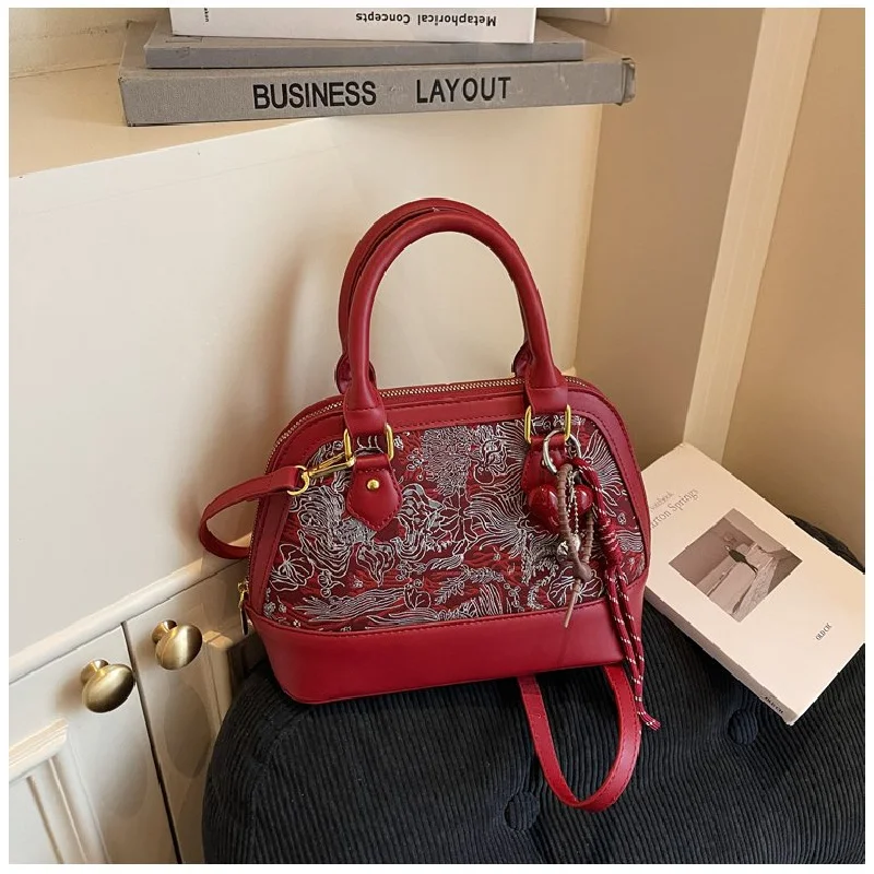 

Luxury Women's Crossbody-Bag Crafted From Premium Leather Boasting High-End Famous Spacious Commuter Refined Look​