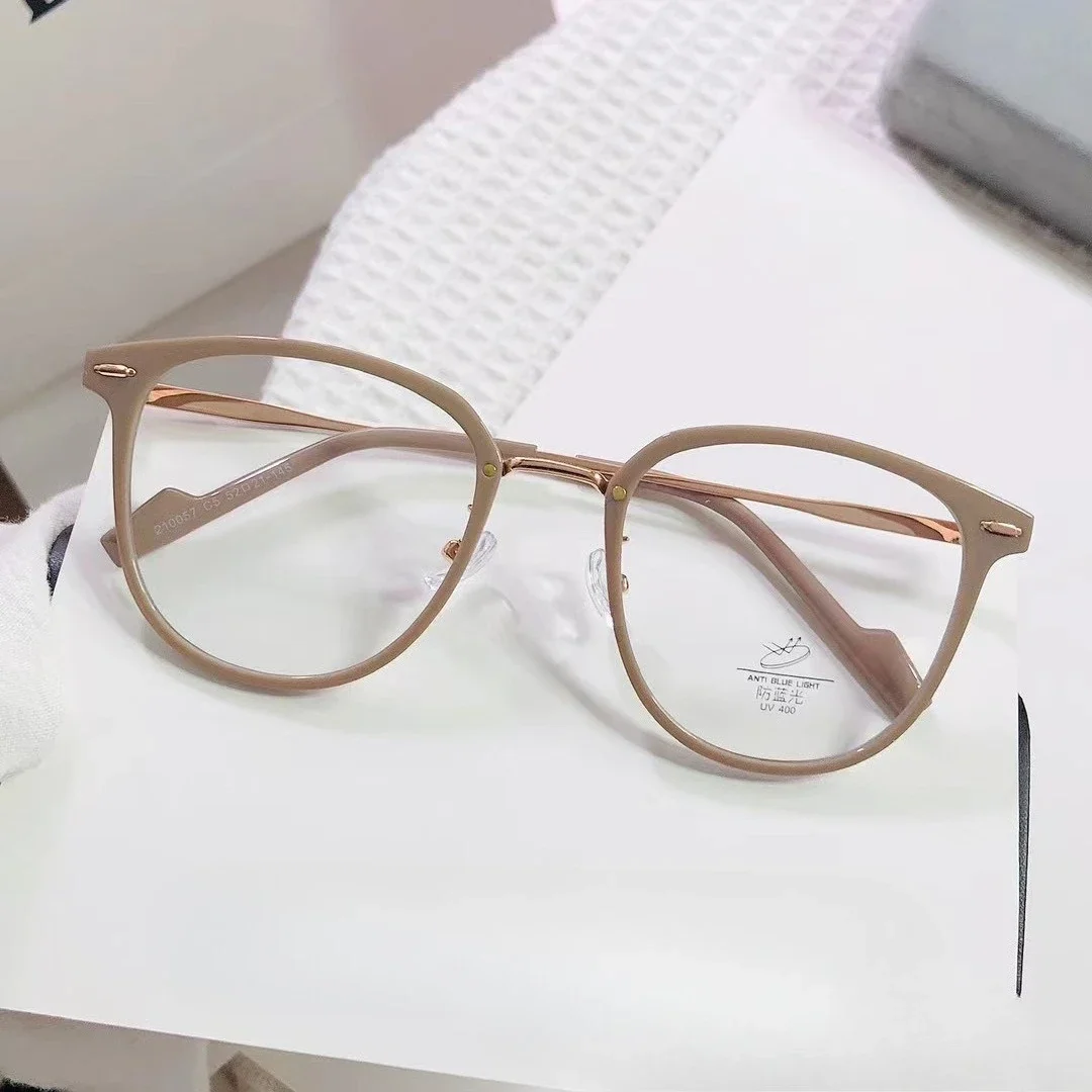 

​​2025 New Black Frame Gold Trim Glasses, Retro Fashion Plain Versatile Unisex Myopia-Compatible UV Protection Classic Eyewear​​