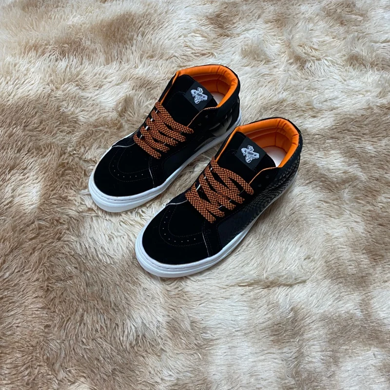 

Black Mid-Top Casual Shoes for Couples, Large Size Shoes for Men, Fashionable Breathable Casual Trendy Shoes, Versatile Sneakers for Men