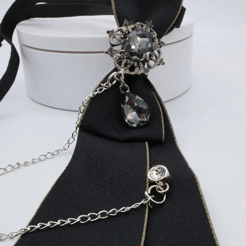 

Men Women Steampunk Black Necktie Gothic Metal Chain Crystal Pendant Jewelry Bowtie Adjustable Pre-Tied Bow Tie R7RF