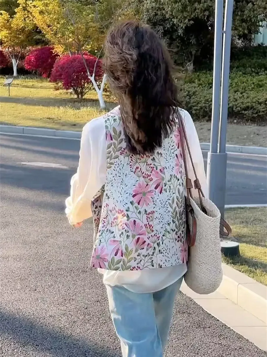 Ele المطرزة الصينية Sle المرأة سترة ملابس خارجية ربيع الخريف وصول جديد عالية الجودة الأزهار منقوشة المرقعة