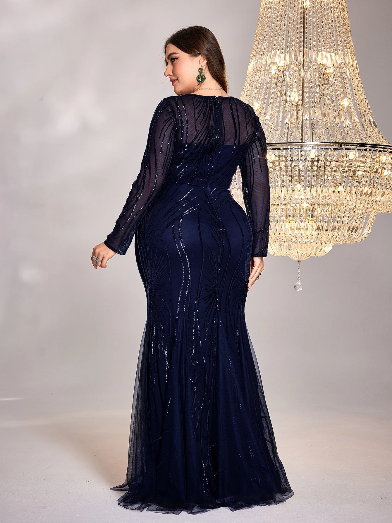 XUIBOL Plus Size Elegant Long Sleeves Sequin Evening Dresses For Women Mermaid Formal Bridesmaid Party Maxi Prom Dress Gown