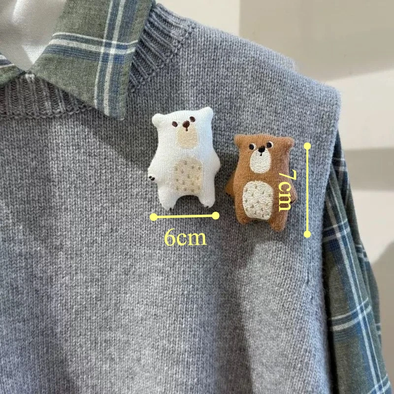 Broche de oso de café de tela, bonito estilo Ins hecho a mano, Pin Retro Mori Girl, suéter de otoño e invierno, decoración de abrigo para regalo