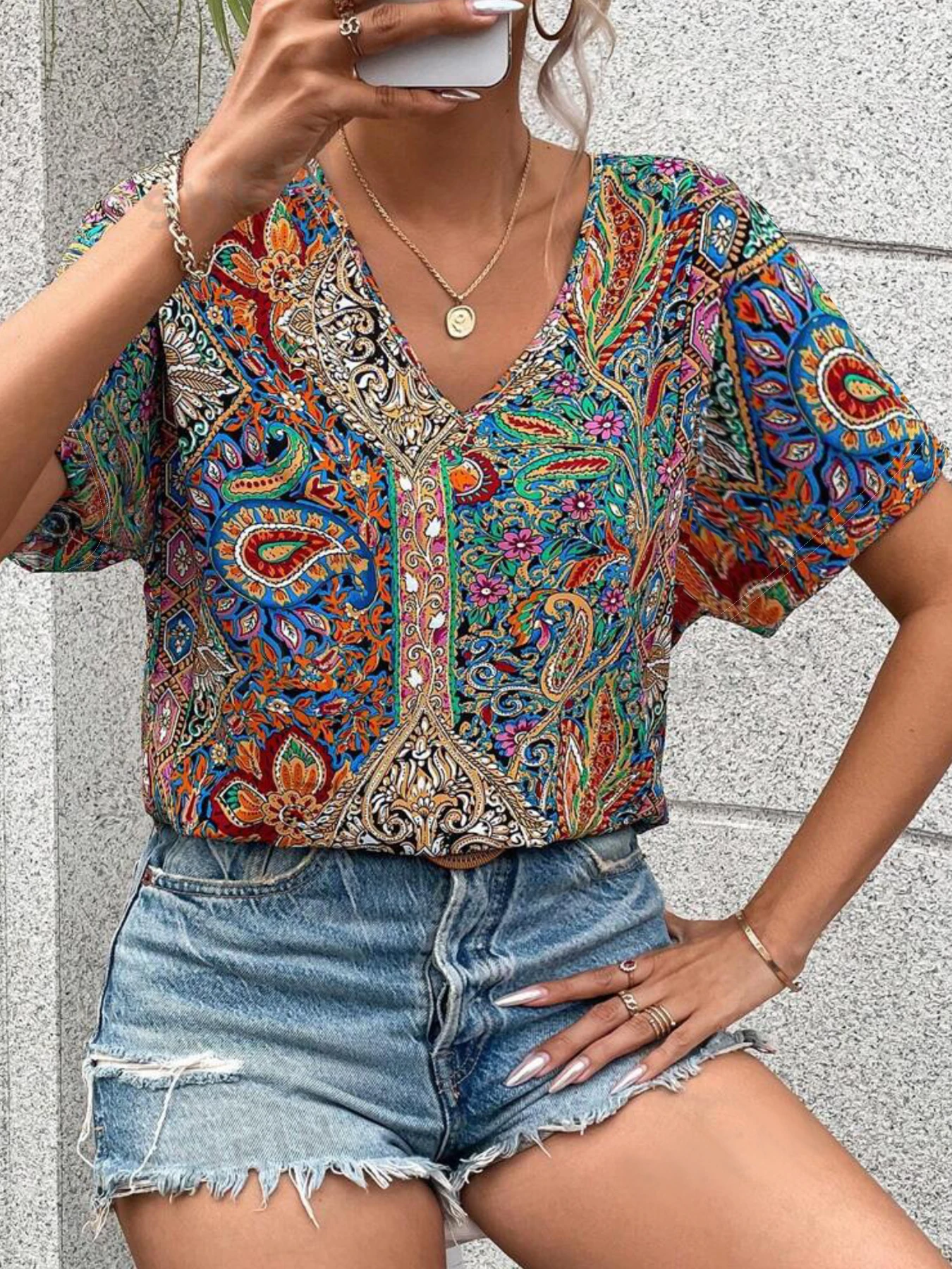 New ladies casual bat sleeve short sleeve western style trend printed loose shirt V-neck t-shirt