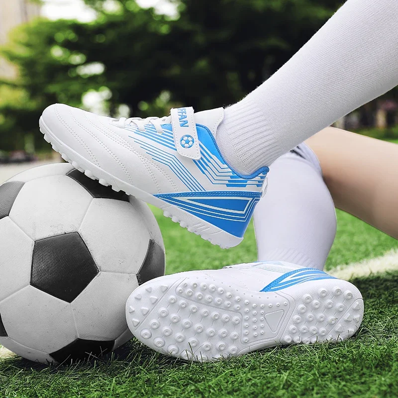 New Kids Soccer Shoes Match Professional Sport Non-Slip Training Shoes Football Boots Grass Outdoor Ultralight Sneakers Unisex
