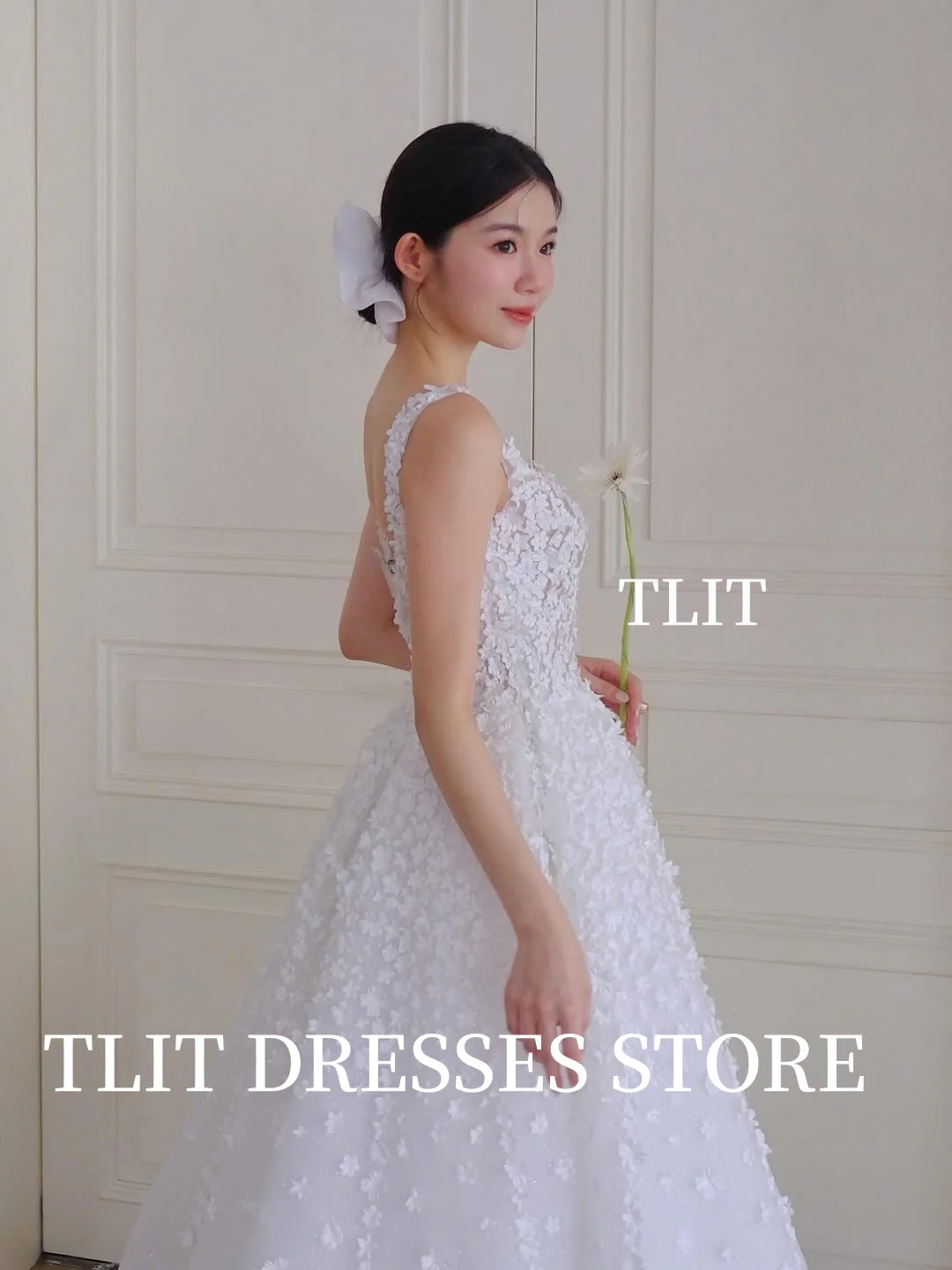 فستان زفاف TLIT أنيق أبيض على شكل حرف a مزين بالزهور وحزام سباغيتي زي العرائس فستان زفاف كوري صور تبادل لاطلاق النار حسب الطلب