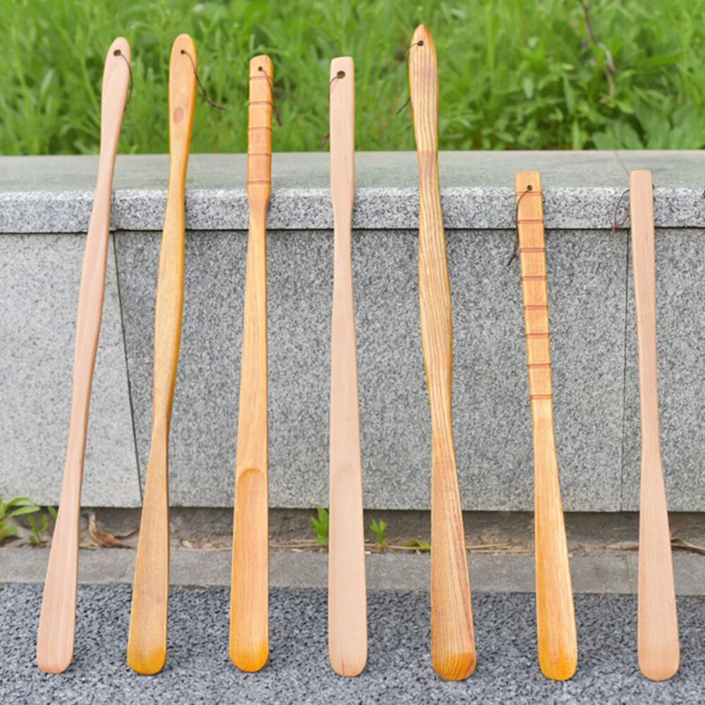 Portable Wooden Shoe Horn Easy On Off Long Handle Hanging Loop Without Bending Over Shoe Horn For Seniors Pregnant Women