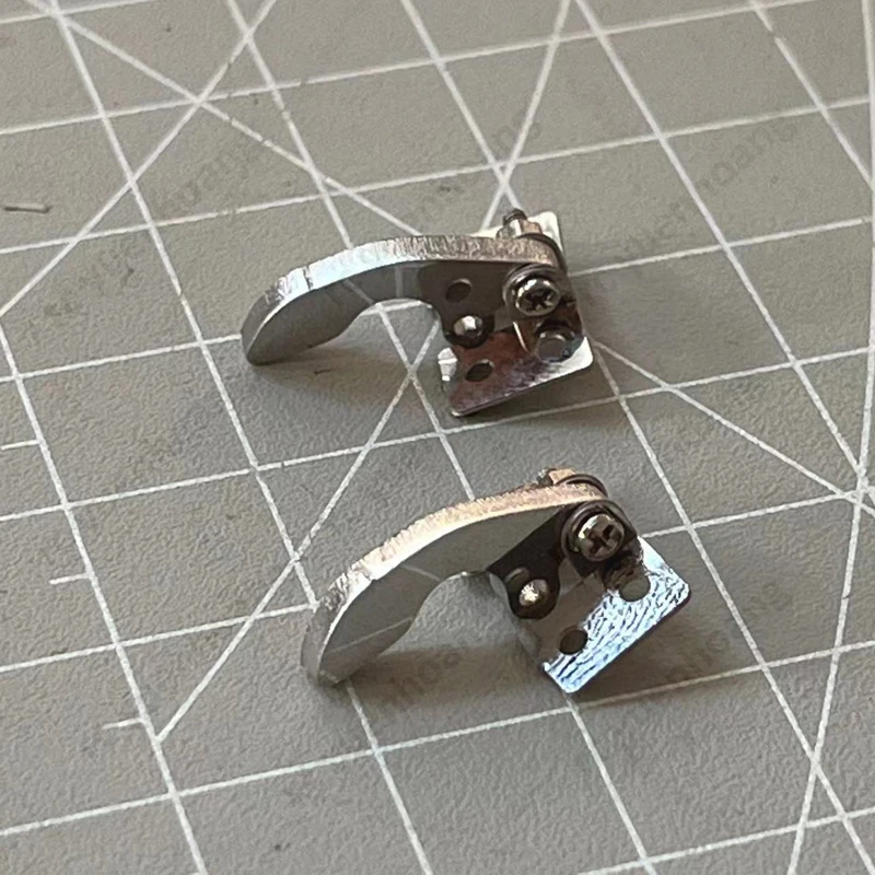 1Pair Cargo Box Tail hook Stainless Steel Automatic Locking Hanger Replacement Accessories for 1/24 Scale Muck/Dump Truck Model