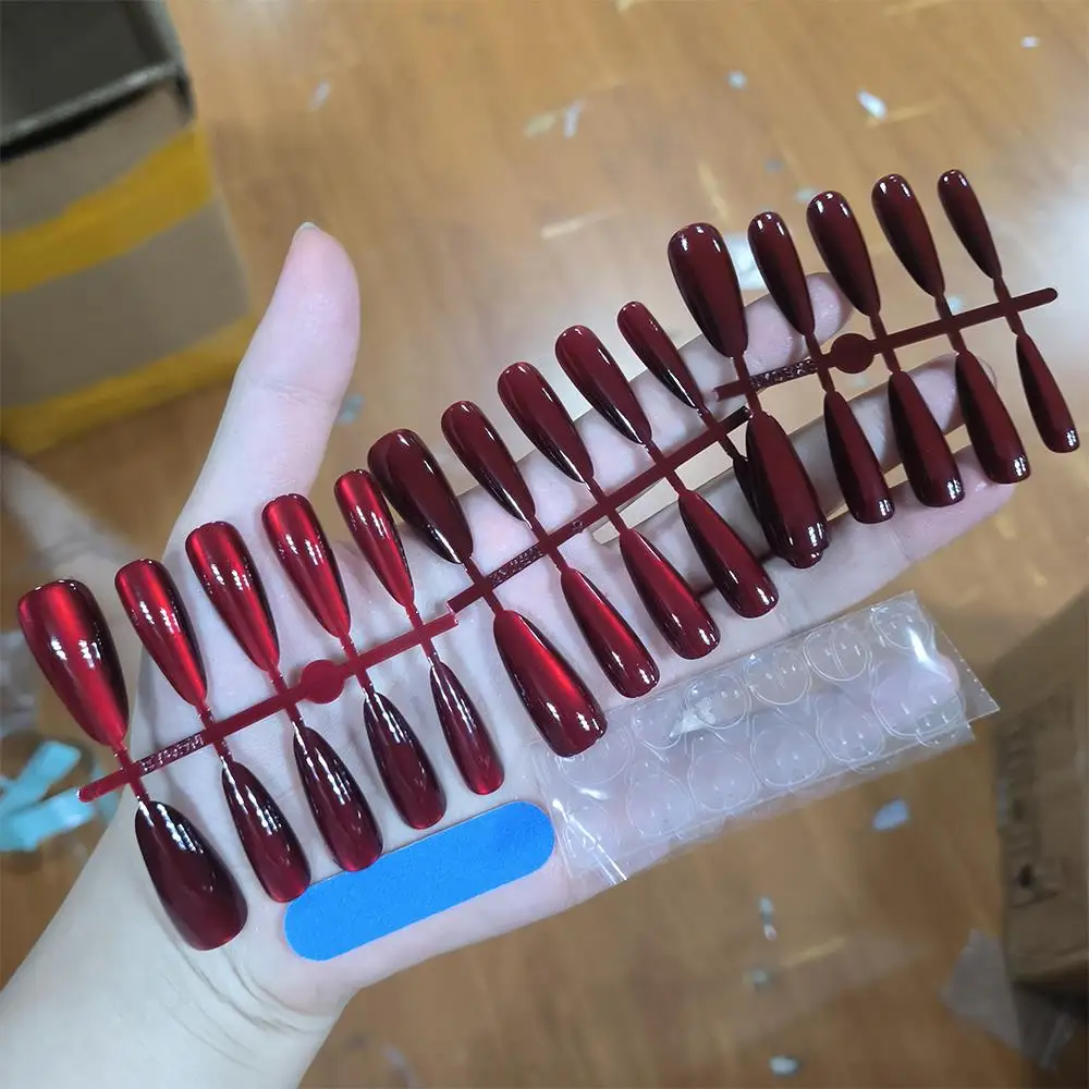 30 szt. Halloweenowe czerwone sztuczne paznokcie kocie oko XS/S/M długie migdałowe paznokcie doczepiane pełne pokrycie modne odpinane gotowe tipsy