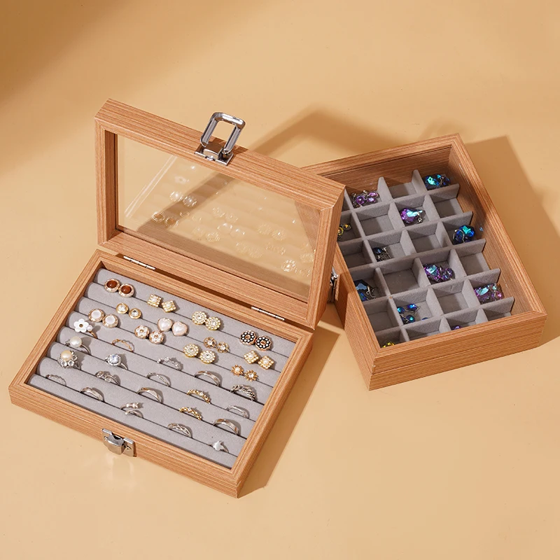 Jewelry box with covered beads, ring, necklace, storage box, earrings, earrings, bracelets, jewelry box