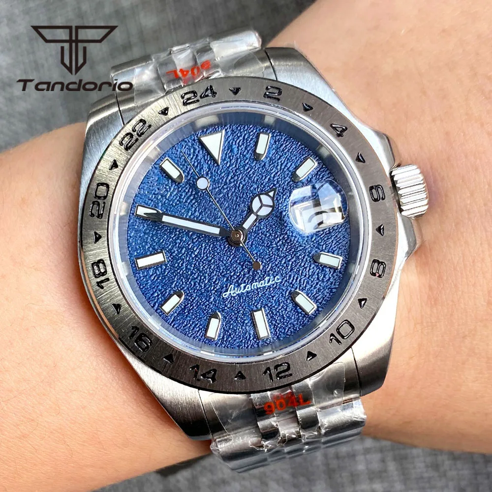 Stainless Steel NH35 39mm Men's Automatic Wristwatch Blue Sterile Dial Date Display Sapphire Glass Screw Crown 24H Fixed Bezel