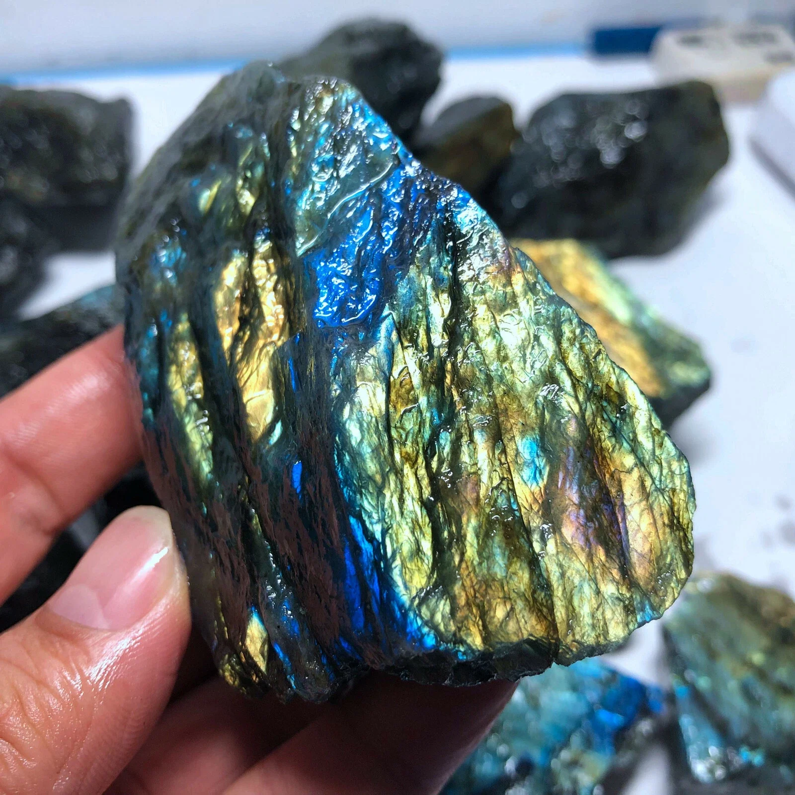 

Natural Colored Labradorite Raw Stone, Energy Gemstone, Spiritual Healing, Home Decoration, Demagnetization Divination, Meditati