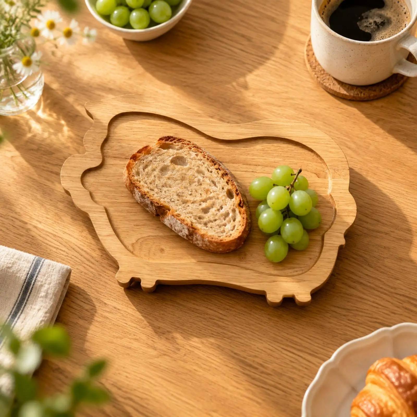 Oak Wood Pig Outline Serving Tray Handcrafted Carved Edge Platter for Coffee Cup Pastry Party Snack Server Home Kitchen Table