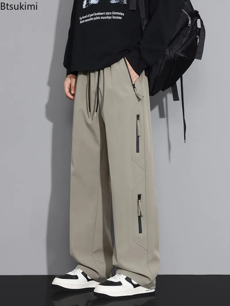 

2026 New Men's Straight Leg Casual Pants American Style Outdoor Sport Trousers Multi-pockets Zipper Design Men Baggy Cargo Pants