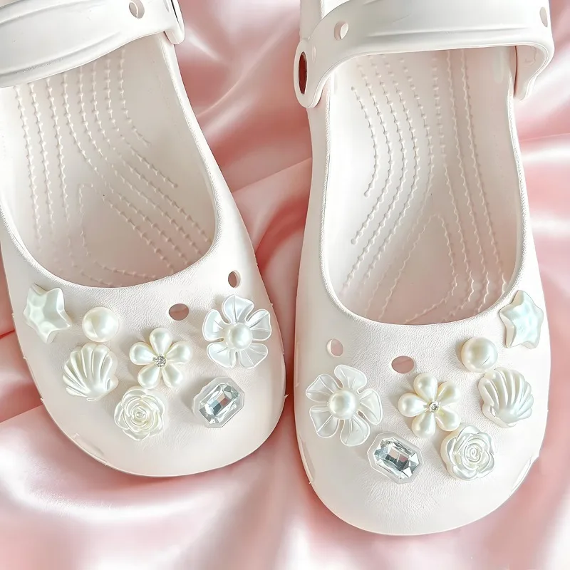 Luxury White Pearl Flower Ballet Clogs Accessories Summer 2026 Elegant Rhinestore Flowers DIY Hole Shoes Charms Set Decorations