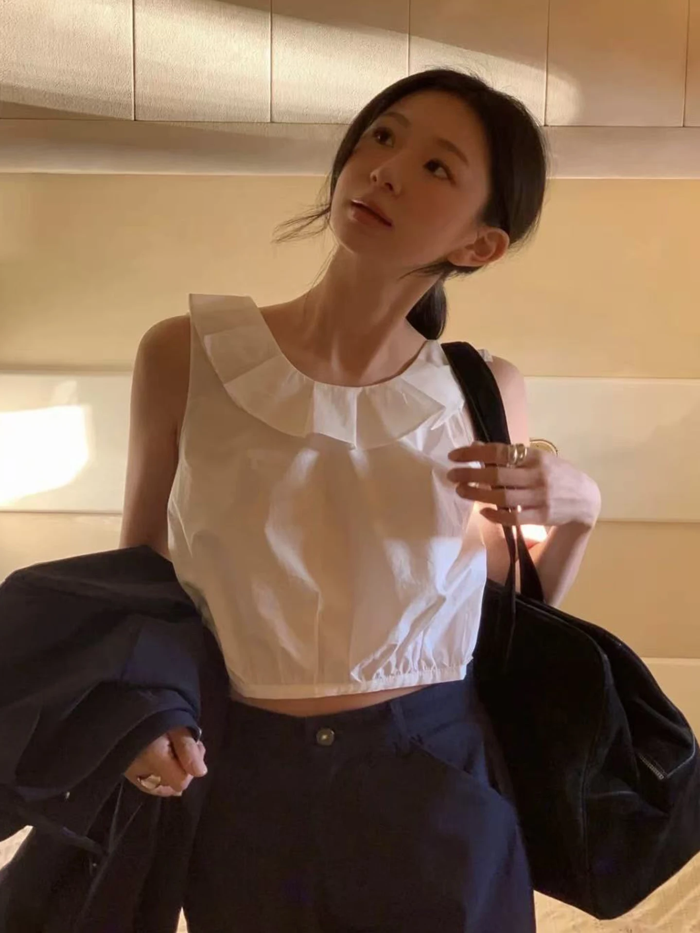 

Women's Lace Trim Belted Vest Loose Fit Layering Camisole Top Cotton V-neck Short Style Chinese Brand Spring Season