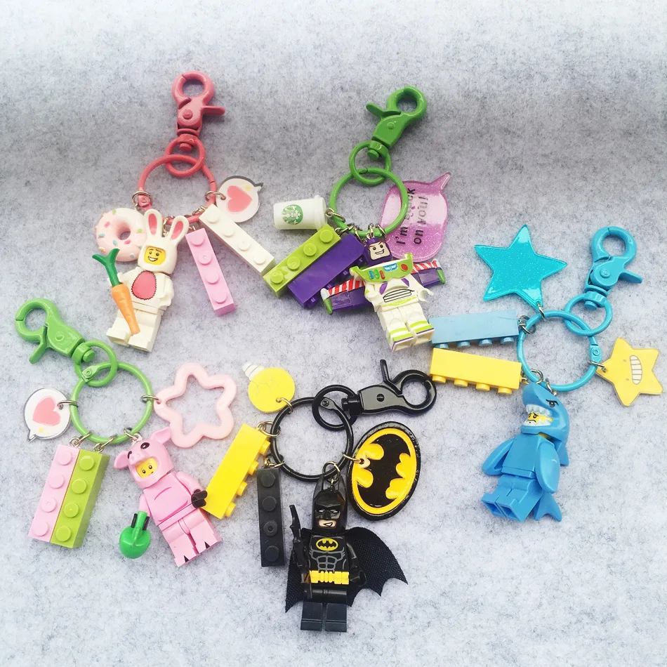 

Batman Doll Keychain Cartoon Cute Pendant Car Marvels Key Rings on The Phone Couple School Bag Pendants Accessories Gift