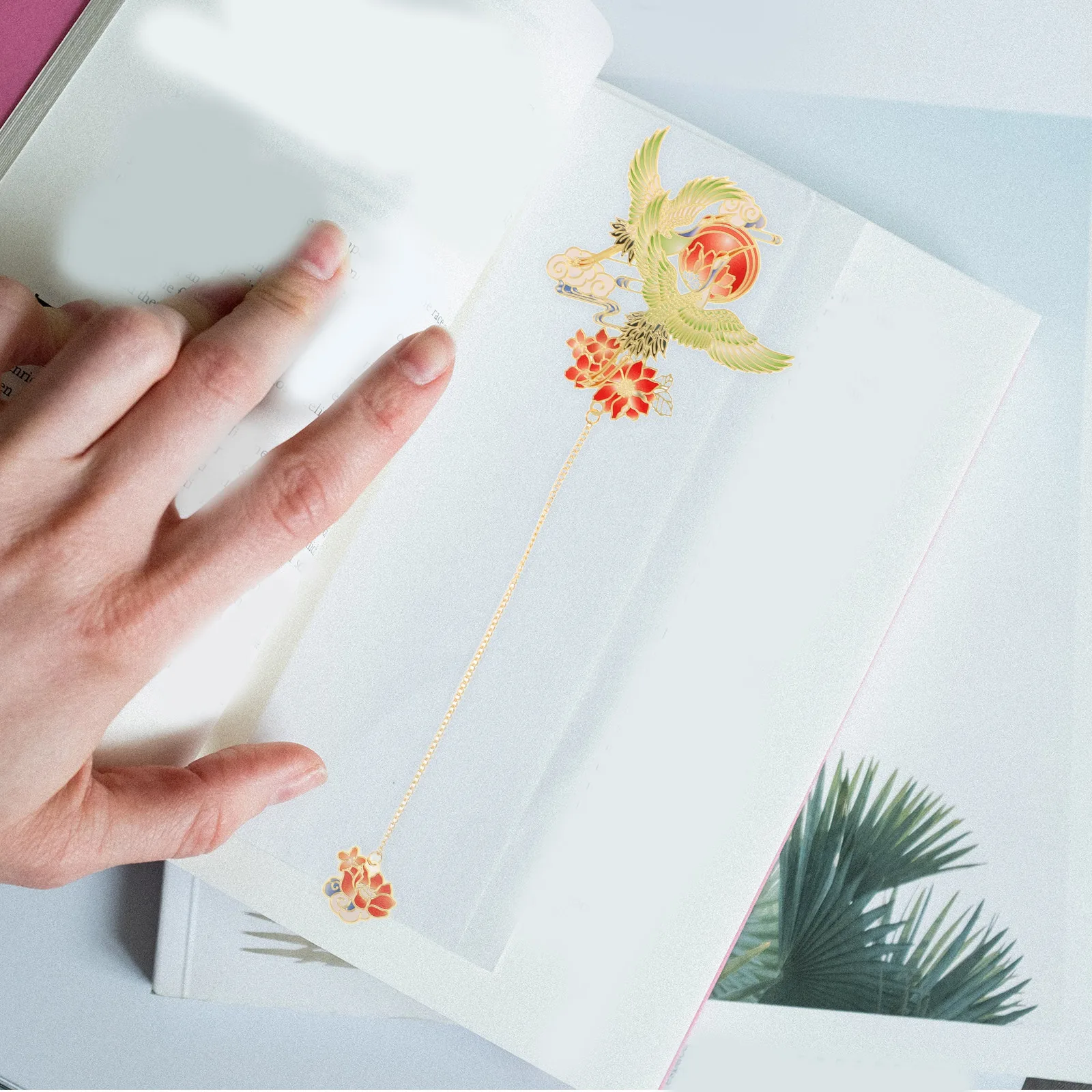 

2pcs Metal Bookmarks Chinese Style Unique Design Mythical Figures Long Chain Decorative Bookmark For Women Brass Reading Marks