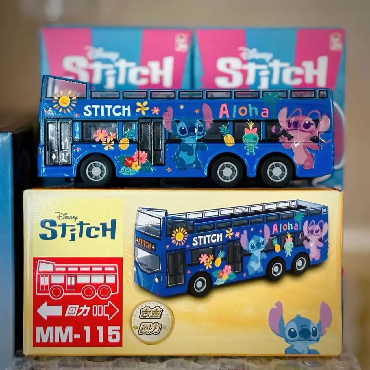 

Лидер продаж, двухэтажный трансформируемый экскурсионный автобус Disney Stitch, модель автомобиля из сплава, детская коллекция игрушек, орнамент, автомобиль, игрушечный подарок