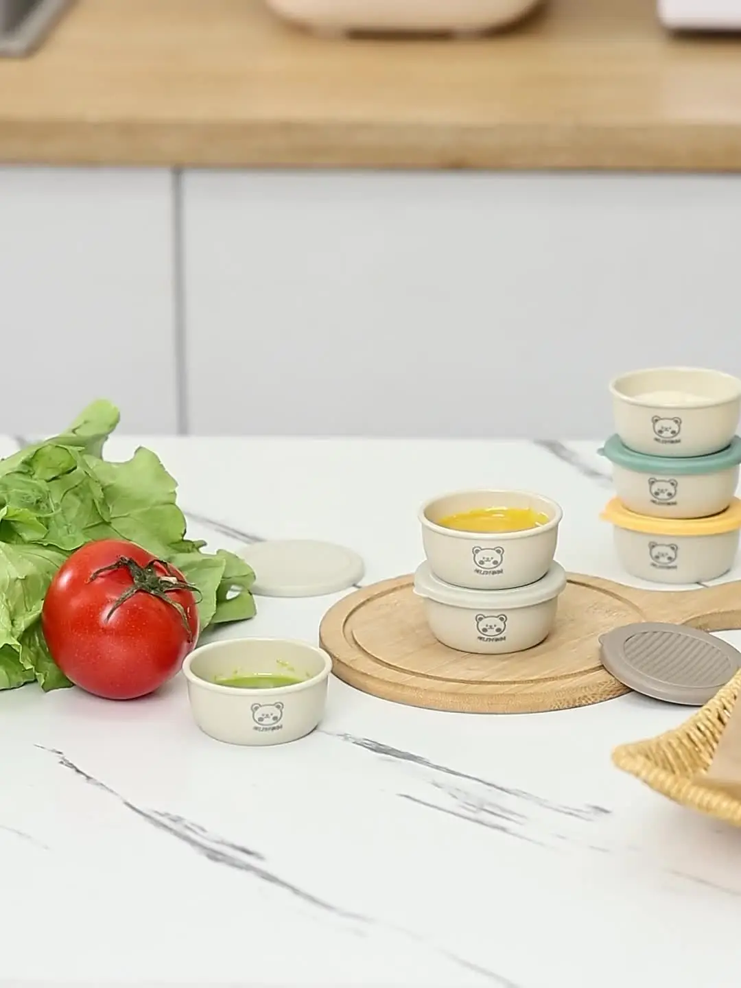 2/6pcs Mini Salad Sauce Container Outdoor Portable Plastic Sauce Cup with Lid Reusable Leak Proof Nut Snack Food Storage Box