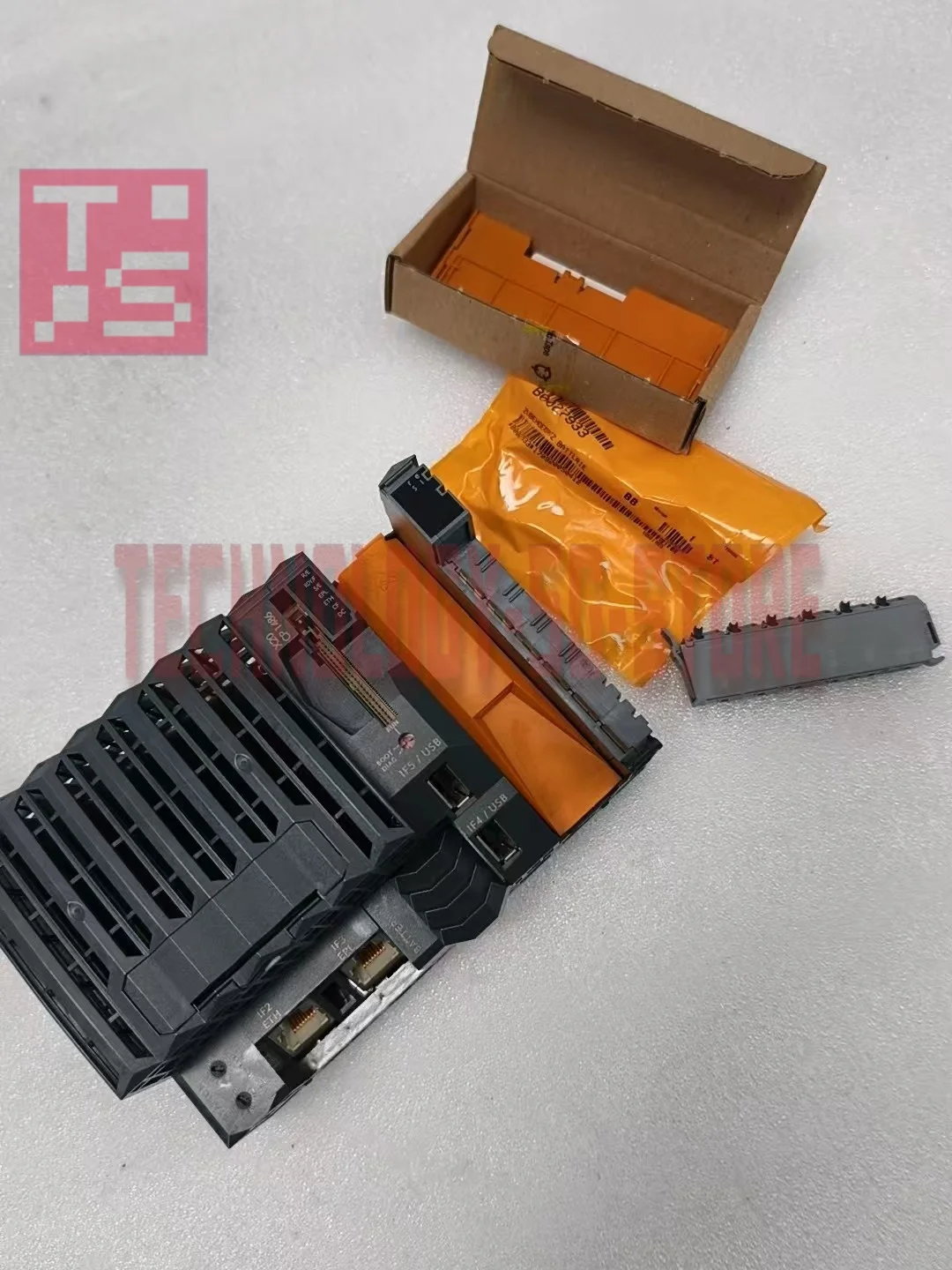

X20CP1484-1 X20CP1486 Модуль контроллера новый в коробке