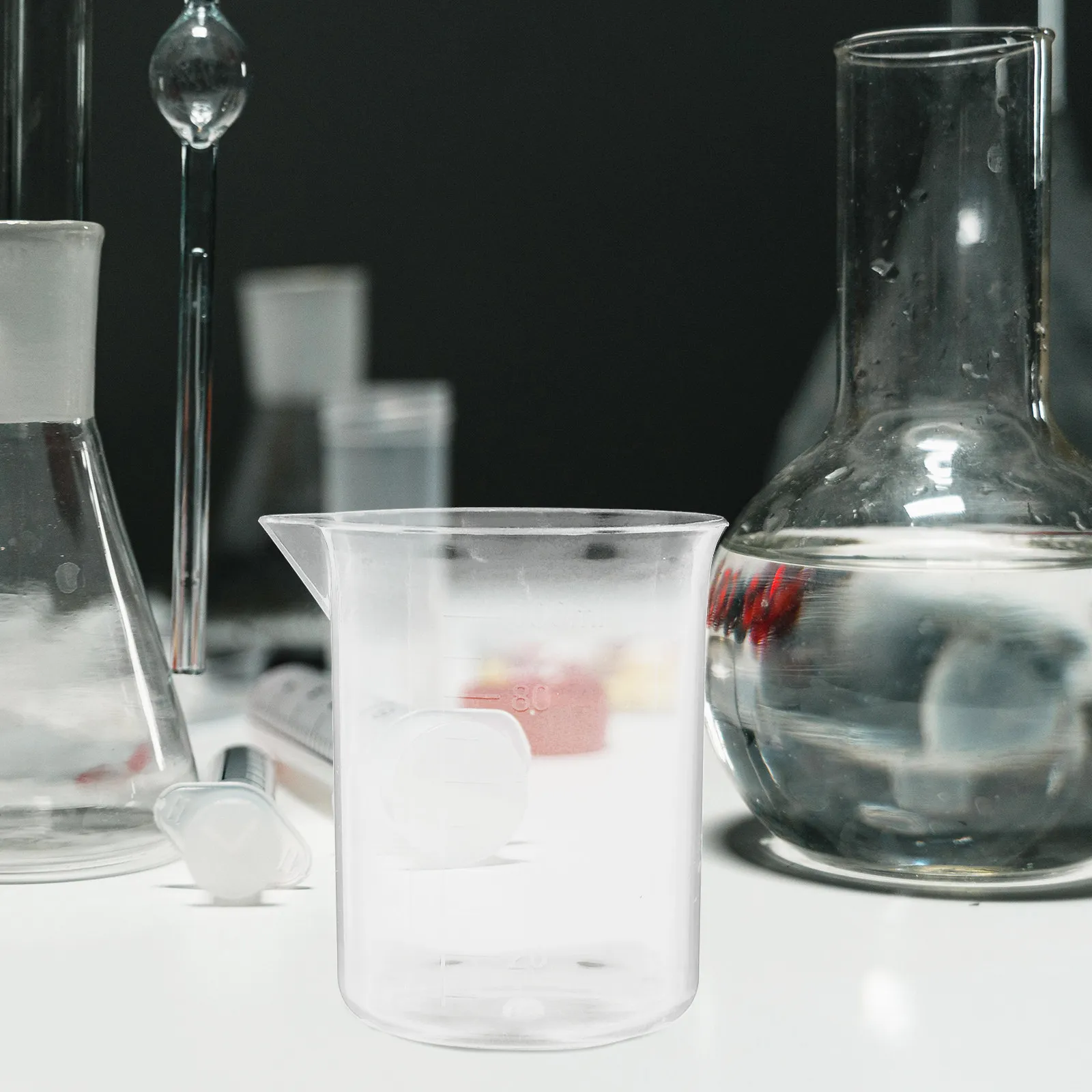 

Набор из 6 пластиковых мерных стаканов (100 мл) с градуировкой, толстостенные, легко моются, для лабораторий, дома и выпечки