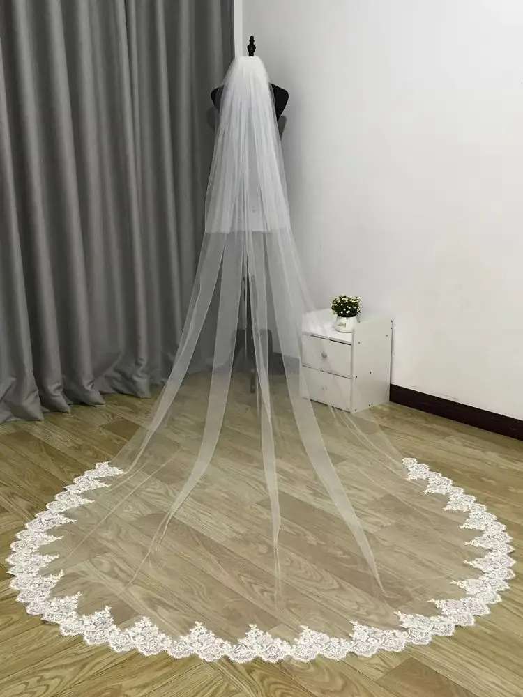 

New 2 Layer Veil Wedding Veil Can cover face Cathedral Wedding Veils Long Lace Edge White Ivory Veil with Comb