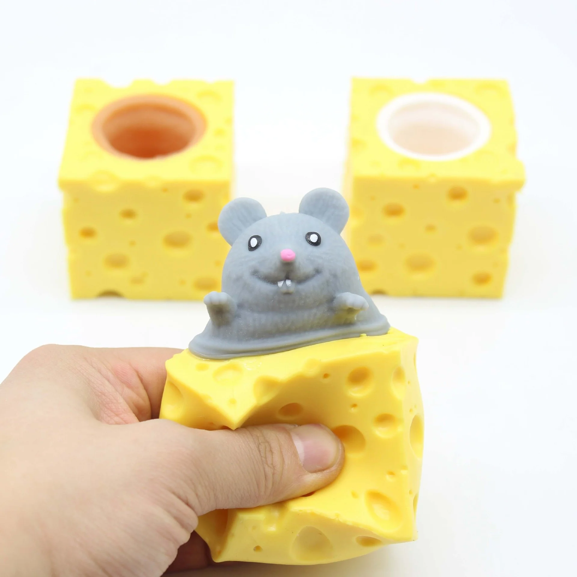 Creative Relief Cute Cheese Mouse Rabbit Squeeze Vent Squirrel Cup Stress Relief Toy Pinch Fun Stress Ball Prank Toy Fidget Toys