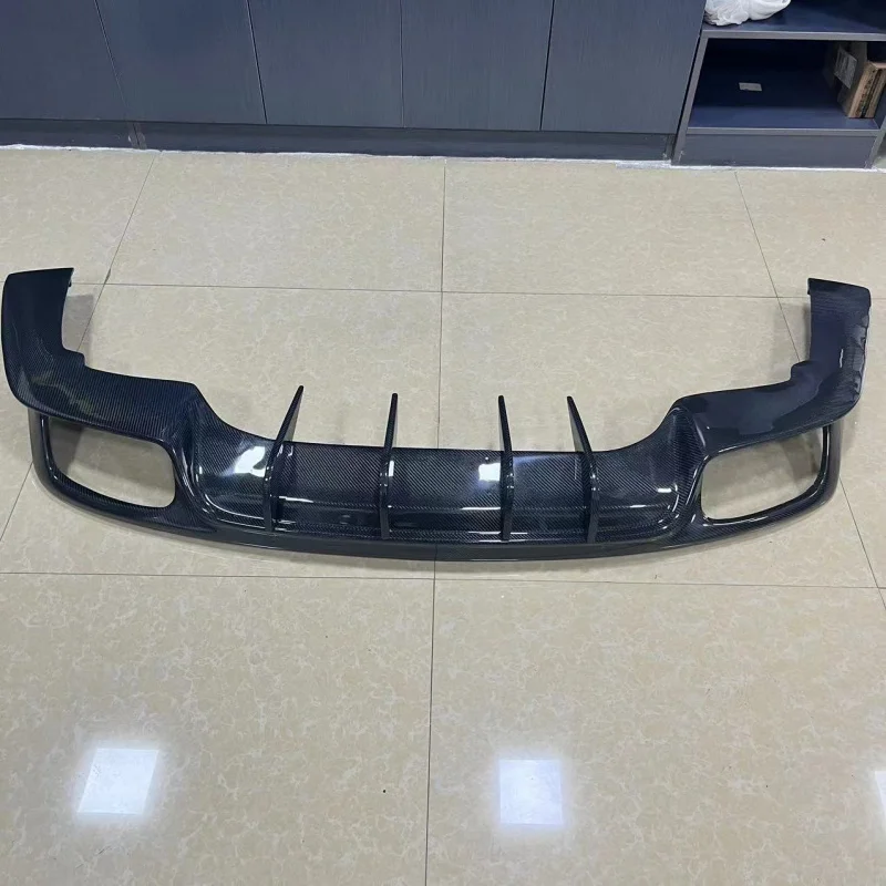 مناسبة لـ 2017-2024 بورش 971 ألياف الكربون FXX باناميرا بليد نمط الشفة الخلفية