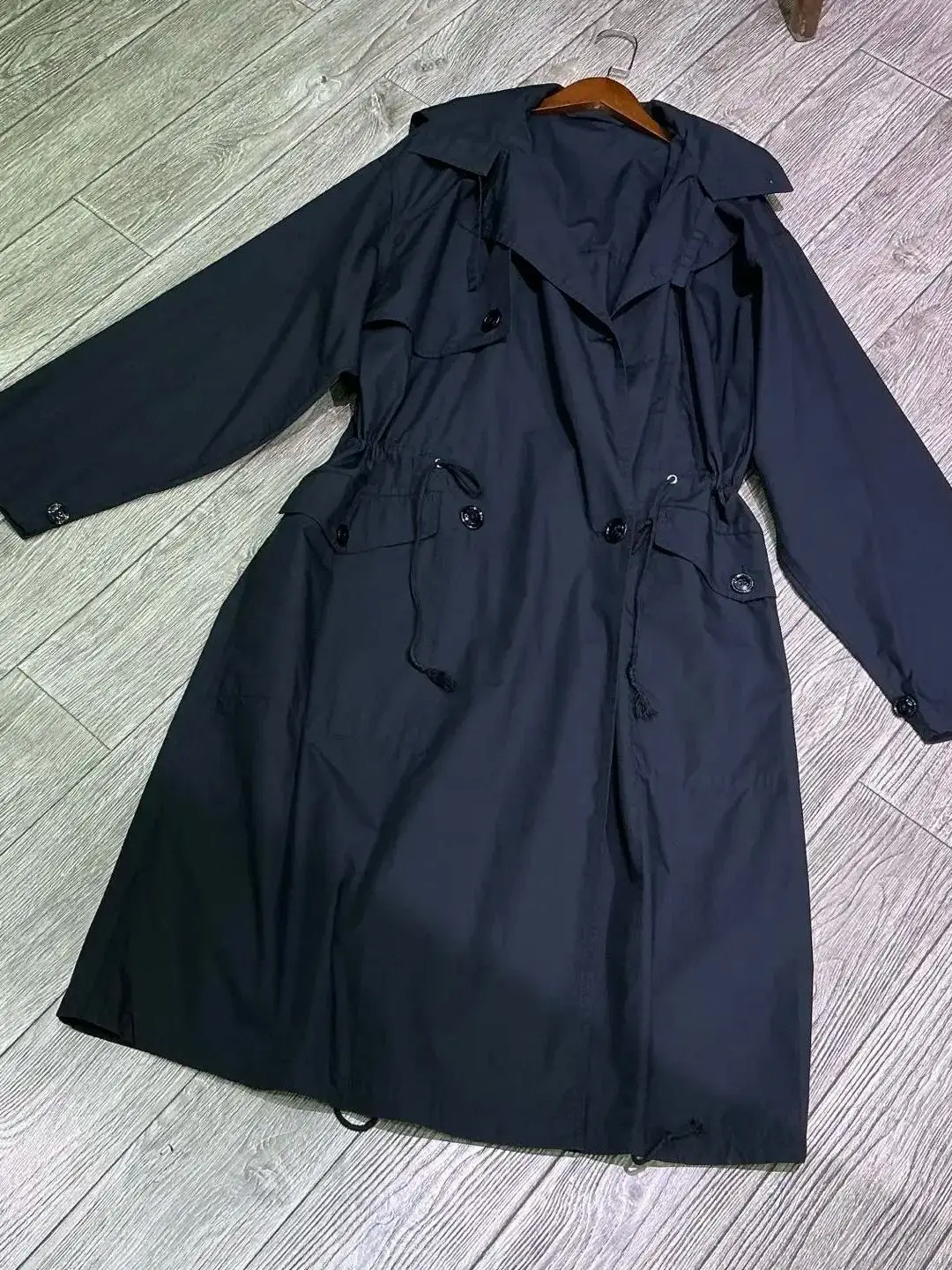 

Women and Men Black Trench Coat Drawstring Waist Long Sleeve Loose Mid-Length Hooded Jacket