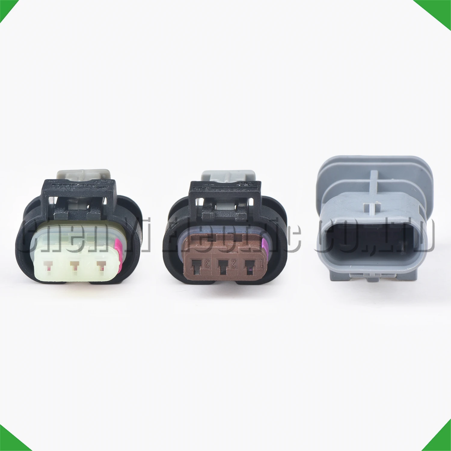 3 ピン自動車コネクタリバースレーダープローブ電気アイワイヤーハーネスプラグ 4F0973703A 2-1718644-1 2-1718652-1 2-1703496-7