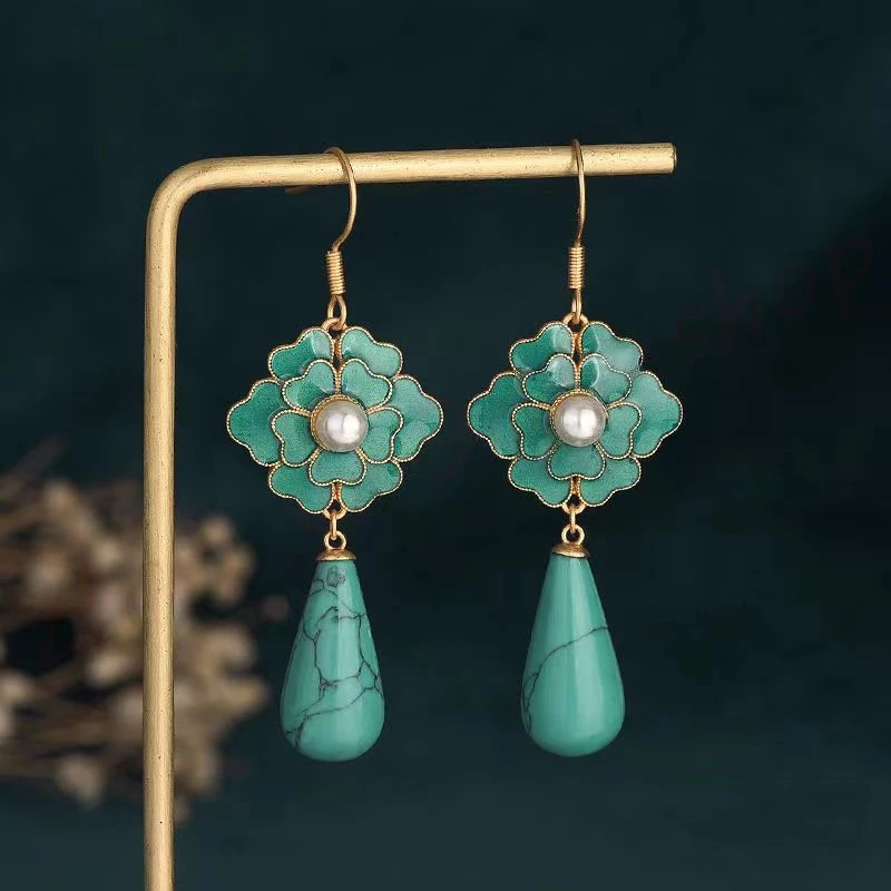 National style earrings, classical camellia earrings, exquisite vintage high-end earrings from the Chinese dynasty