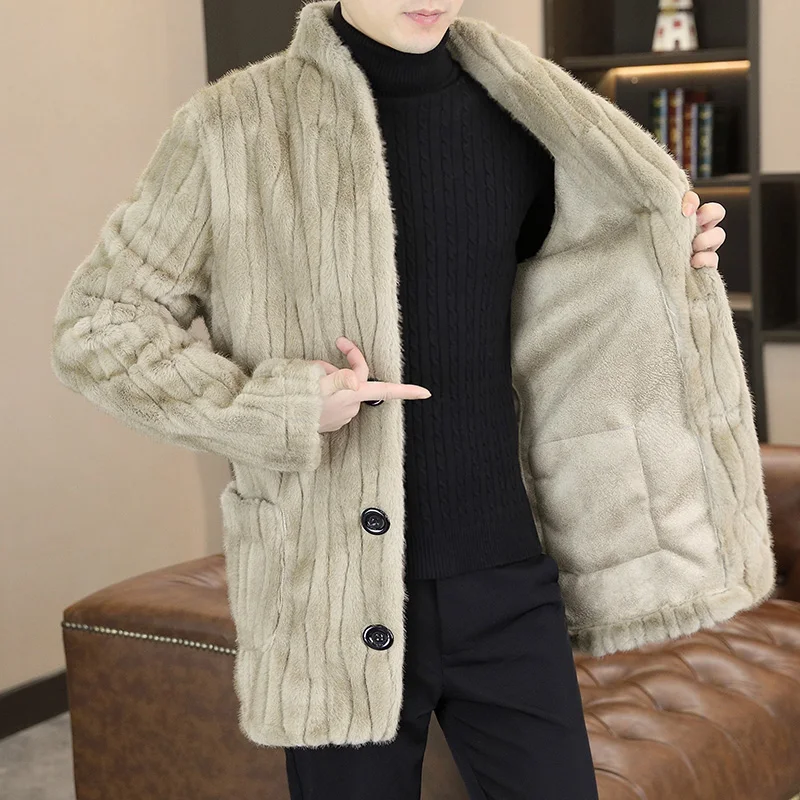 

Autumn and winter men's faux fur coat with golden mink fleece, medium-length fur integrated thickened coat, trimmed jacquard