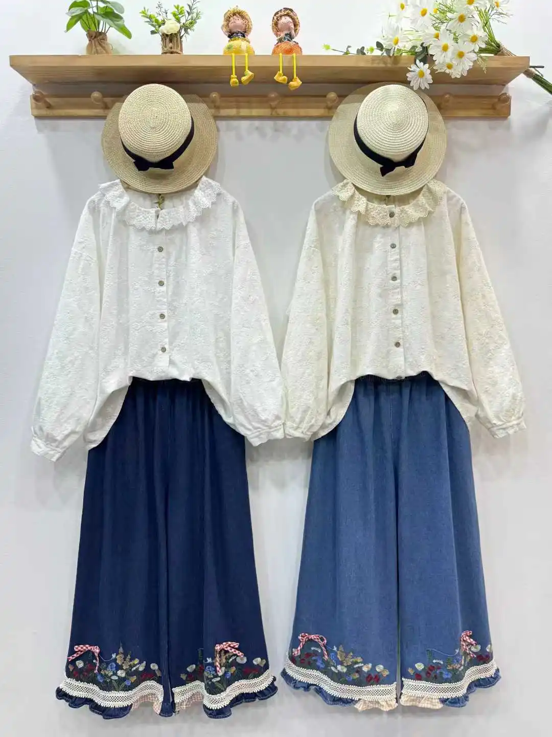 Nowa koszula z długim rękawem z bawełny na wiosnę 2026, damska bluzka z kołnierzykiem Piotrusia Pana, haftowana, w stylu Mori Girl, słodka, w stylu preppy, luźna bluzka T5D652CC