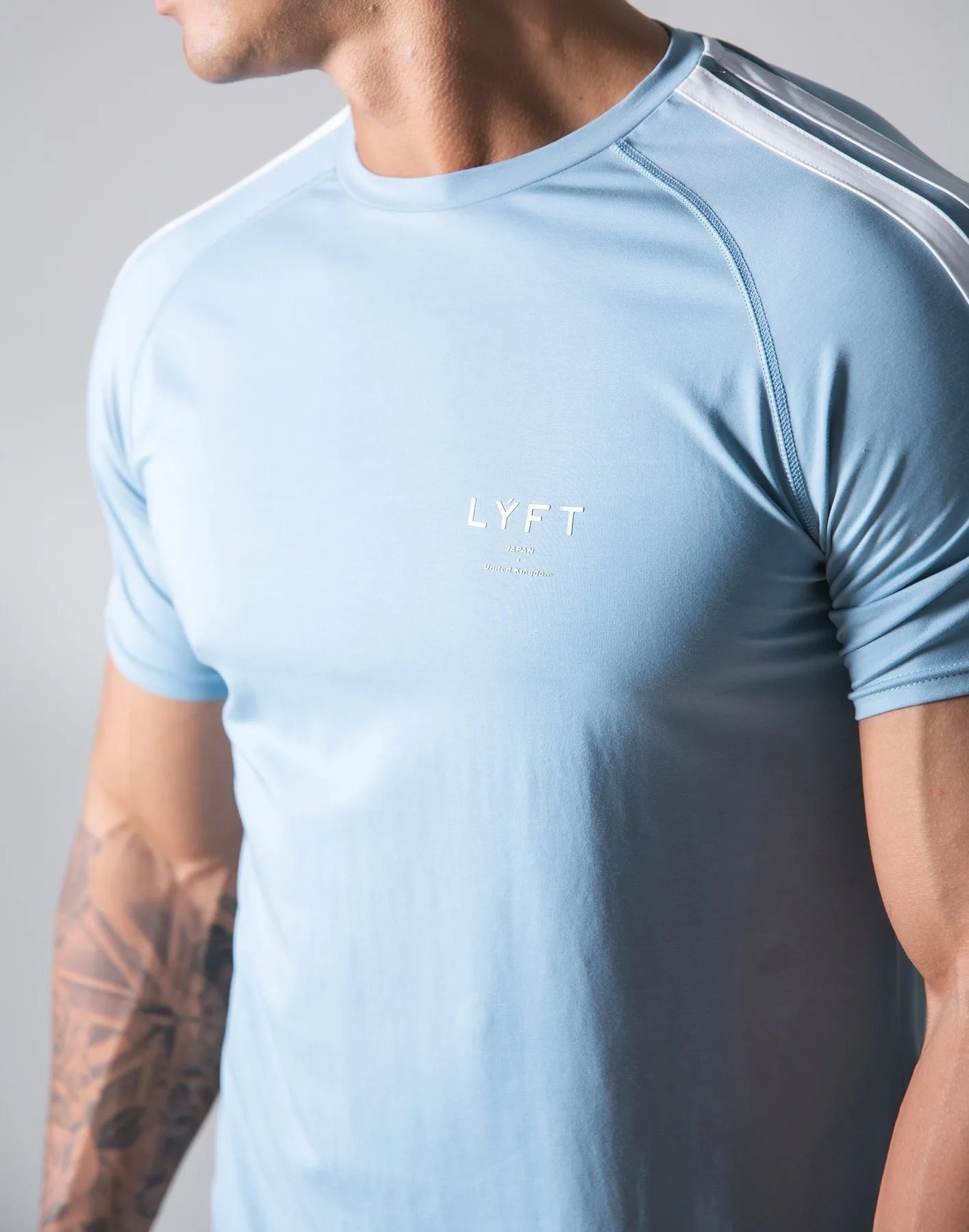 LYFT Summer New Short sleeved Men\'s Cotton Loose Round Neck Half Sleeve Thin Casual Sports T-shirt Solid Color Top for Men