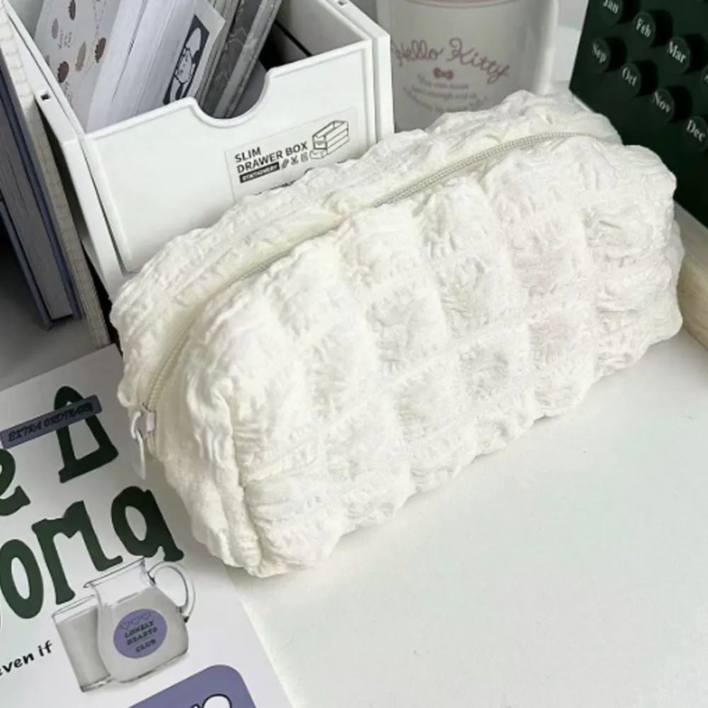 Estuche para lápices Puff Bubble Grid Niche, estuche para lápices con un toque femenino, bolsa de papelería de color crema, linda y estéticamente agradable