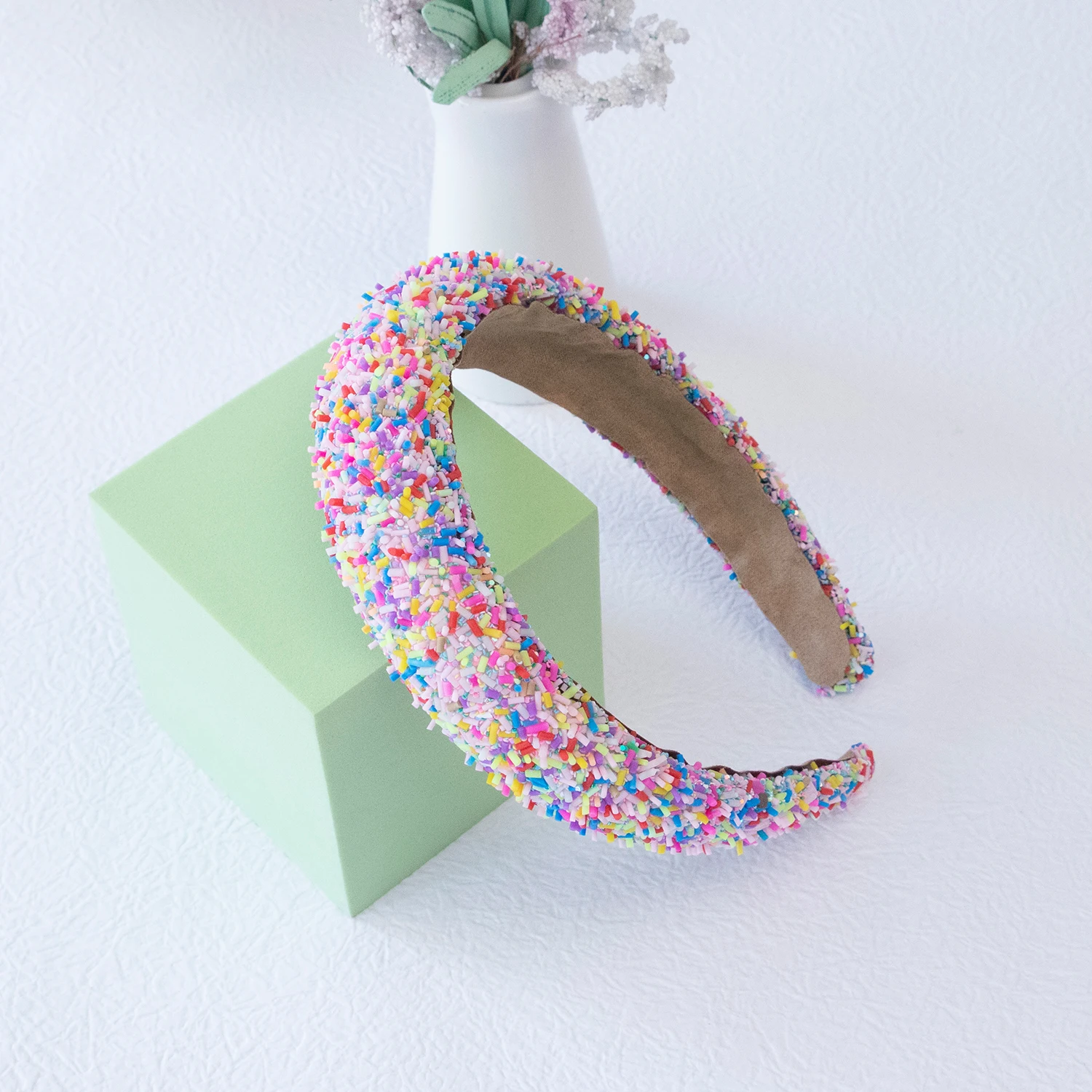 קשת ספוג רחבה בצבעי ממתקים לשיער