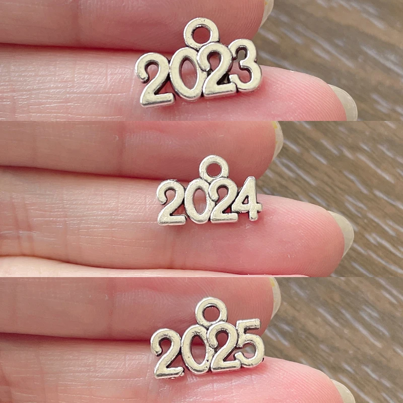 20PCS DIY Jewelry Year 2017 2018 2019 2024 2025 2020 Pendant Charm for Bracelet Pendant Necklaces Earrings Zipper Pulls bookmark