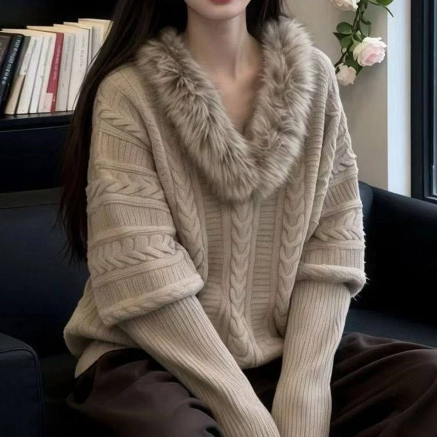 

Women's Loose Batwing Sleeve Knitwear Winter New Style Fluffy Collar Tussah Silk Patterned Sweater Fashionable Versatile Oute...