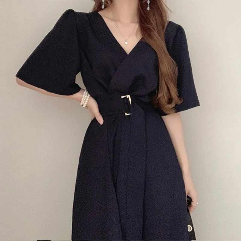 REALEFT Frühling Sommer Damenkleider mit ausgestellten Ärmeln, Schärpen, 2025, neues vorderes Kreuz, V-Ausschnitt, elegantes, lässiges, gerades Kleid für Damen