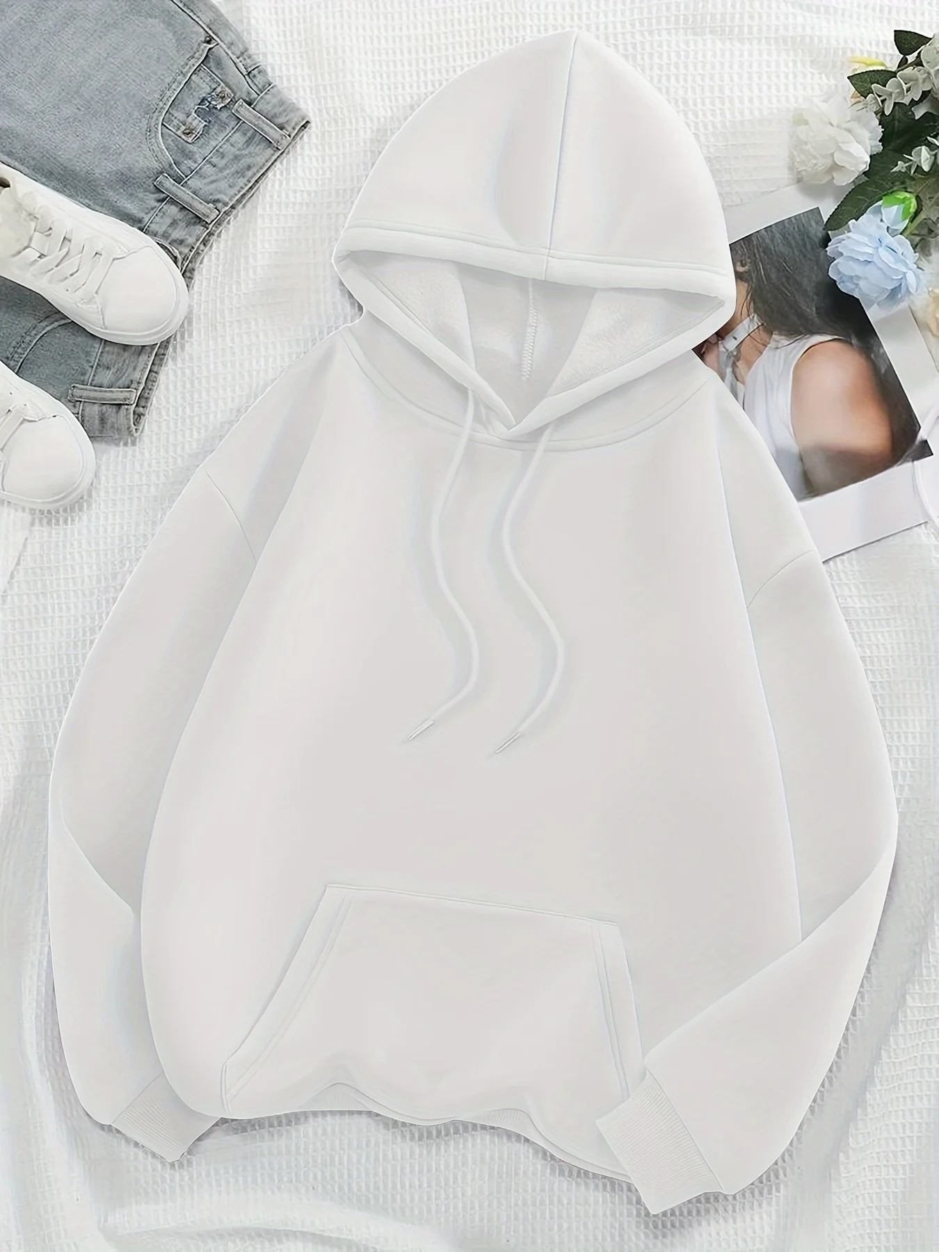 بلوفر نسائي بغطاء للرأس بأكمام طويلة مع طباعة أمامية وخلفية كاجوال مع جيب الكنغر