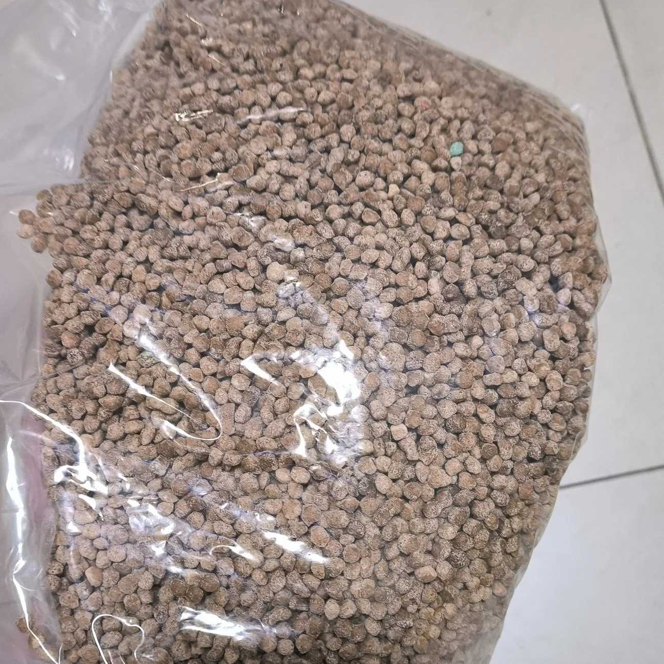 diammonium phosphate DAP  Plant fruit vegetable flower plants fertilizer