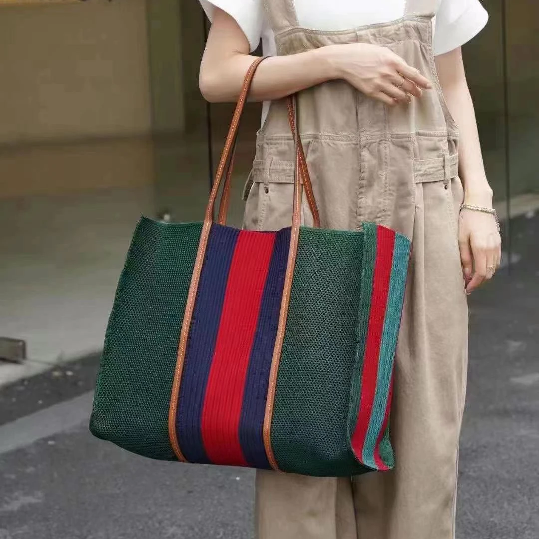 

2025 Новая сумка-тоут Sle Color Blo в полоску, тканая сумка с вырезом, большая сумка Capaci op для поездок на работу, повседневная сумка через плечо Han...