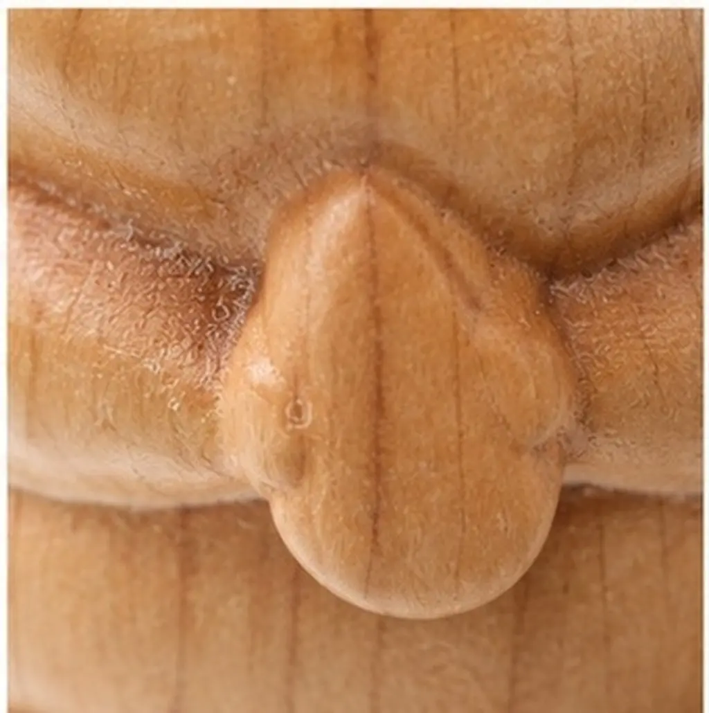 Wooden Hand Carved Wood Animal Craft For Desk Decoration Adult Hamster Ornament Exquisite Sculpture Desktop Unique