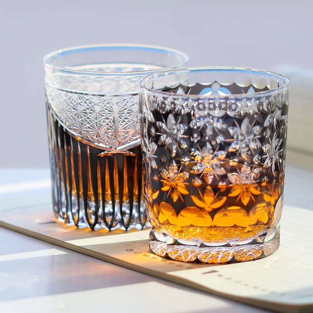 

Ручная резка на прозрачный черный стакан для виски, цилиндр Edo Kiriko, цветочный дизайн